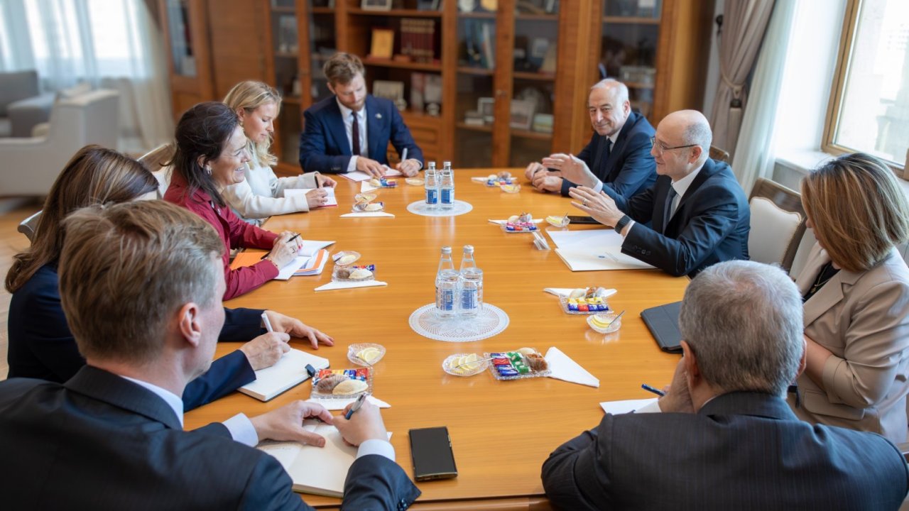Azerbaijan and EU review strategic energy co-op across key sectors