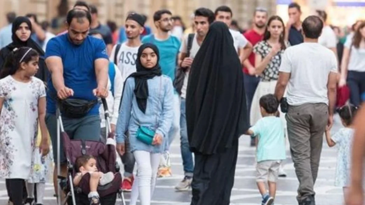 Azərbaycana Yaxın Şərqdən turist axını 14 % azalıb