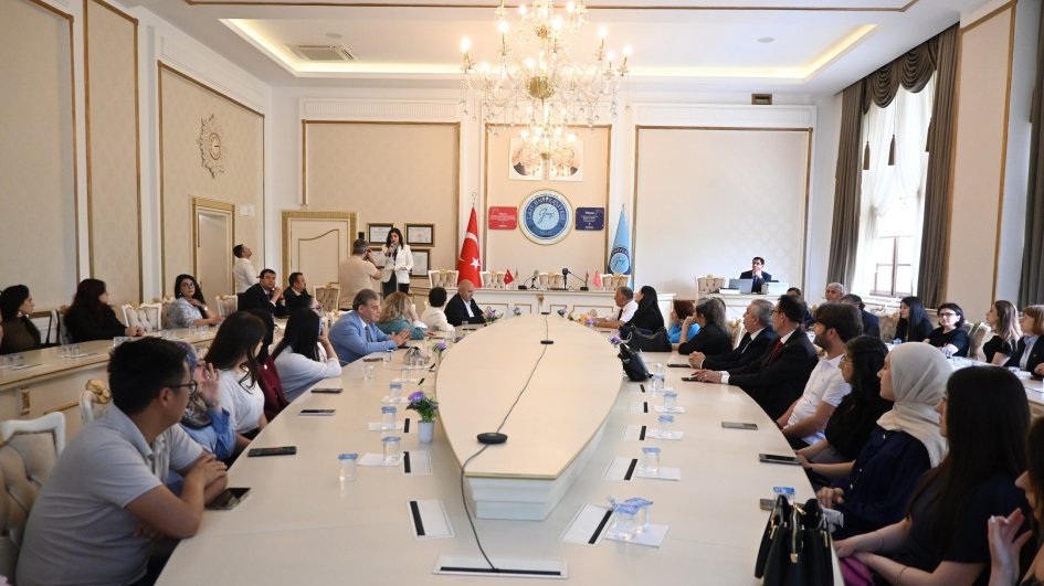 Ankarada VII Ümumdünya Mədəniyyətlərarası Dialoq Forumuna həsr olunan təqdimat və panel müzakirə təşkil edilib