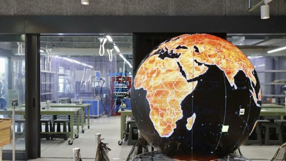 Japan local gov't launches facility to spotlight marine plastic waste