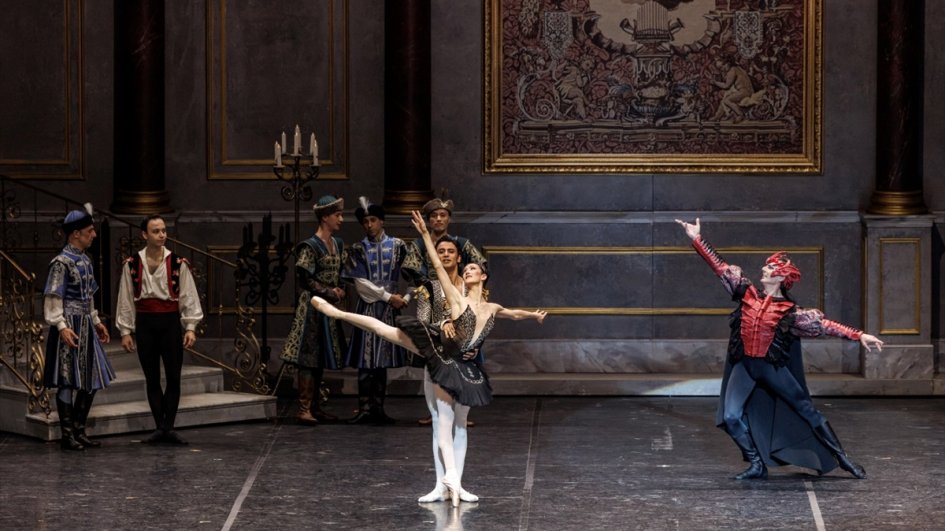 Azərbaycanın da təmsil olunduğu İstanbul Opera və Balet Festivalı başa çatıb