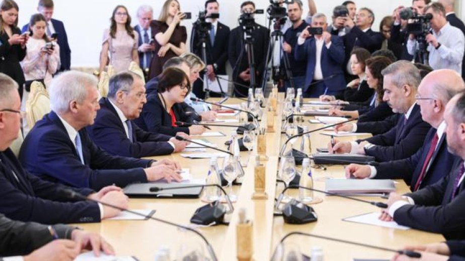Lavrov və Fidan Cənubi Qafqazda vəziyyəti müzakirə ediblər