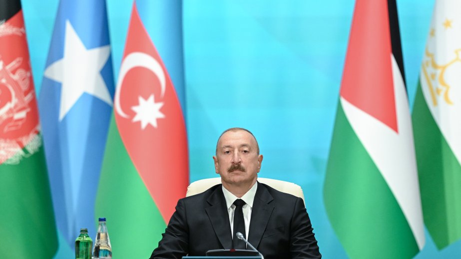 Prezident İlham Əliyev: Azərbaycanın daşımalar qovşağına çevrilməsi istiqamətində səylərimizi davam etdirəcəyik
