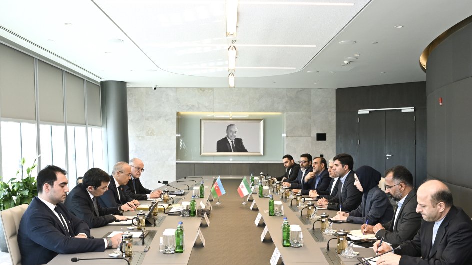 Azerbaijan, Iran explore economic cooperation