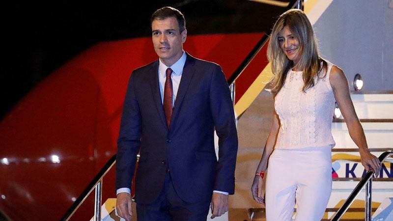 İspaniya Baş naziri Sançezin həyat yoldaşına ölkədən çıxış qadağası
