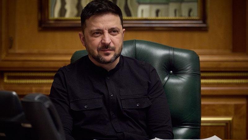 Zelenski: Rusiya 1800 idarə olunan bomba və 87 raketlə hücum etdi
