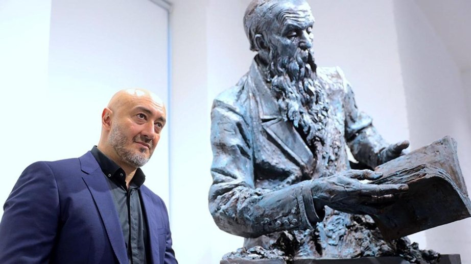 Heykəltaraş Aydın Zeynalov Rusiyanın əməkdar rəssamı adına layiq görülüb