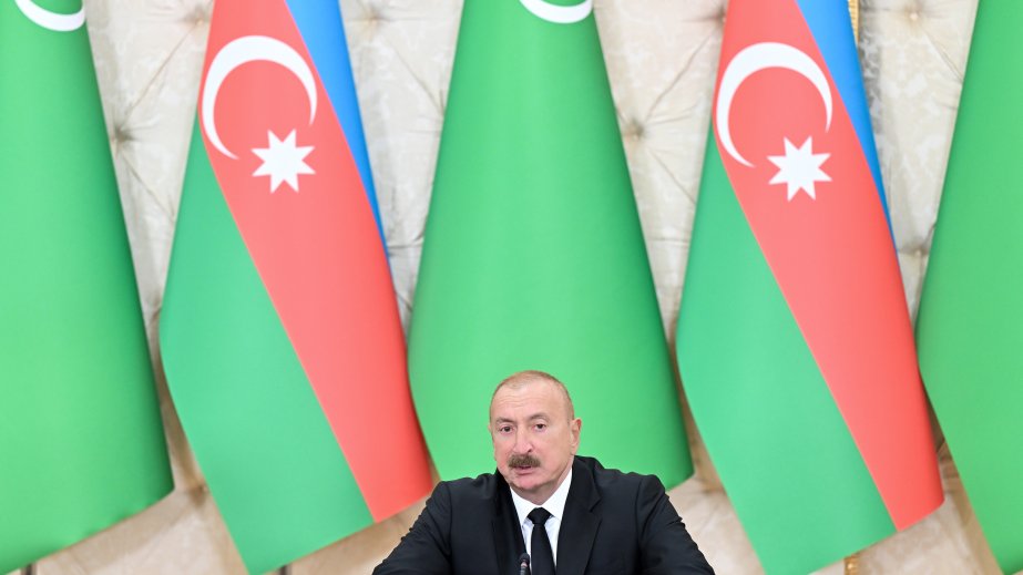 Prezident İlham Əliyev: Azərbaycanla Türkmənistan arasında nəqliyyat-logistika sahəsində əməkdaşlıq uzunmüddətli xarakter daşıyır