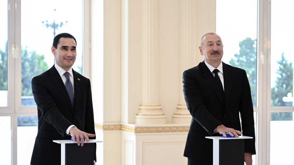 Azərbaycan Prezidenti İlham Əliyevin və Türkmənistan Prezidenti Sərdar Berdiməhəmmədovun iştirakı ilə “Dostlug” tankerinin onlayn formatda hədiyyə olunması mərasimi keçirilib