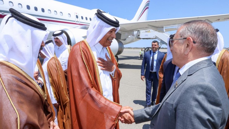 Speaker of Qatar’s Shura Council arrives in Azerbaijan