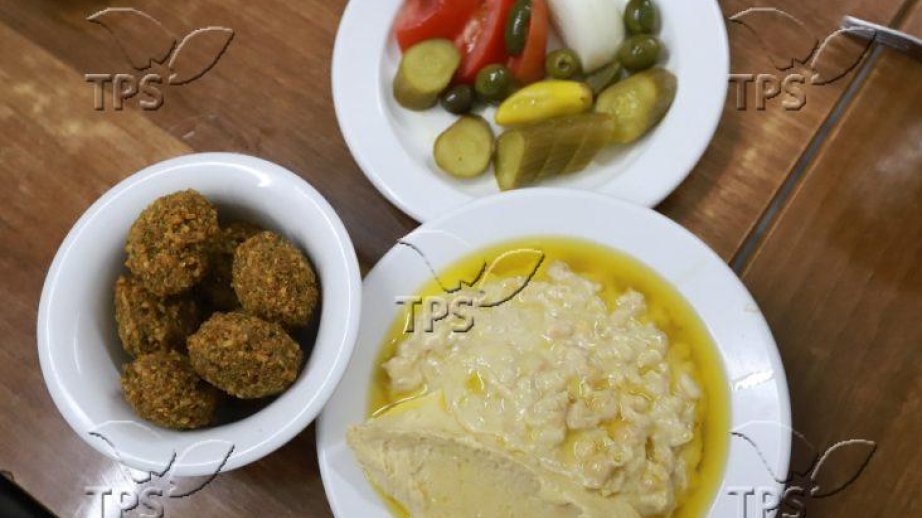 Dieting may offset certain genetic risks, study finds