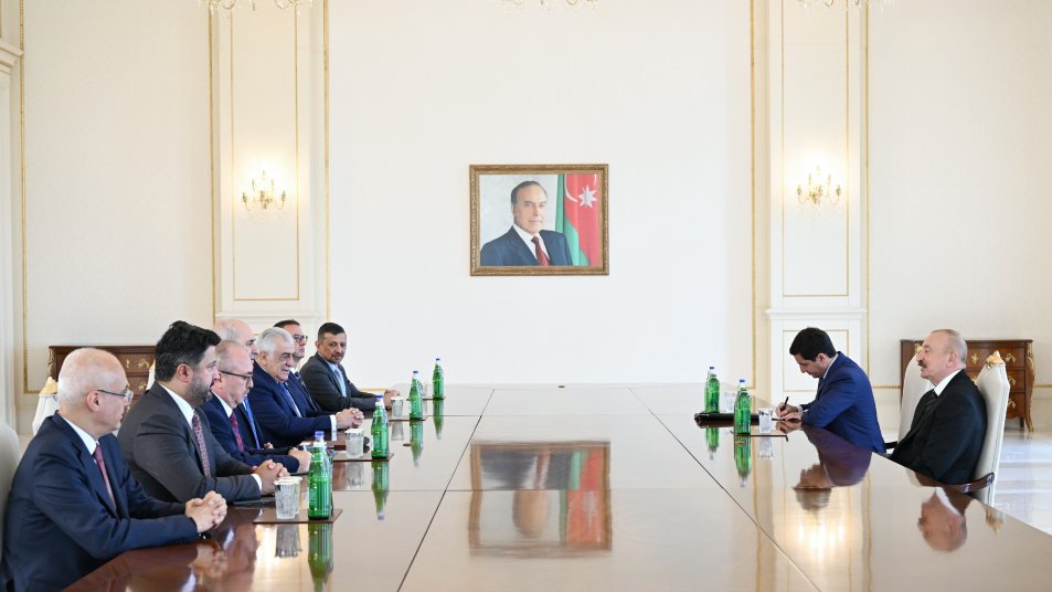 Prezident İlham Əliyev Türkiyə Böyük Millət Məclisi sədrinin rəhbərlik etdiyi nümayəndə heyətini qəbul edib (FOTO/VİDEO)