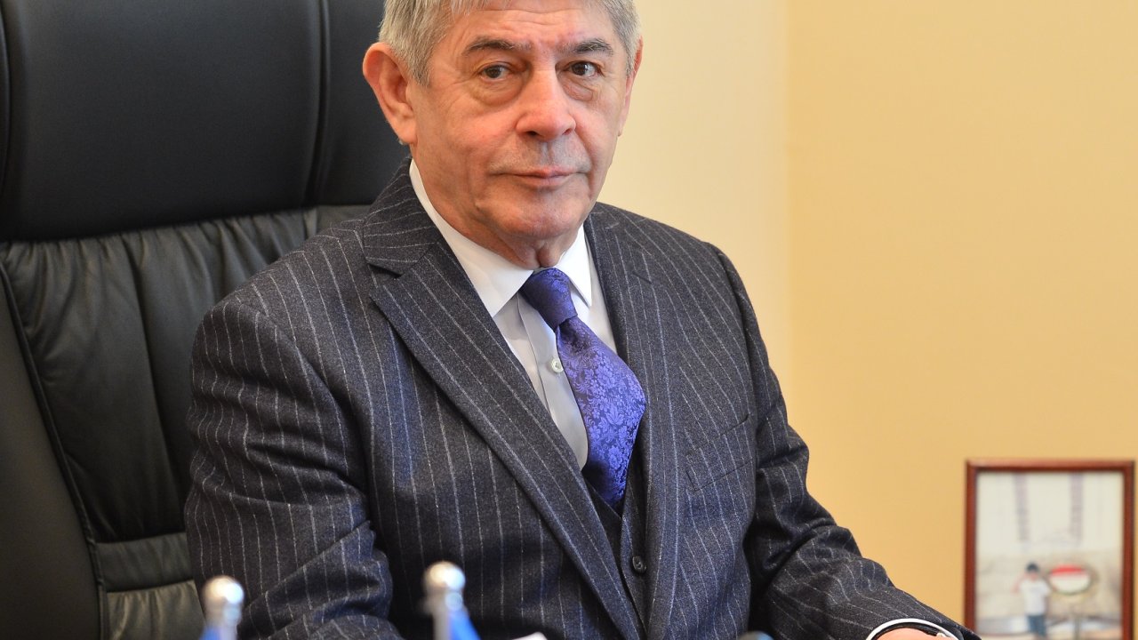 Hüseyn Quliyev Azərbaycannın Özbəkistandakı fövqəladə və səlahiyyətli səfiri vəzifəsindən geri çağırılıb