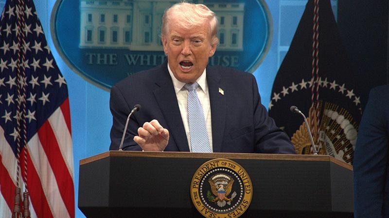 Trump: İran'ın Hürmüz Boğazı'ndaki İHA saldırısı ateşkesin ihlalidir