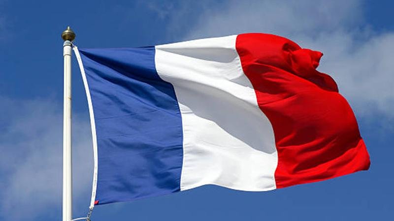 Plane crash in France: 11 dead