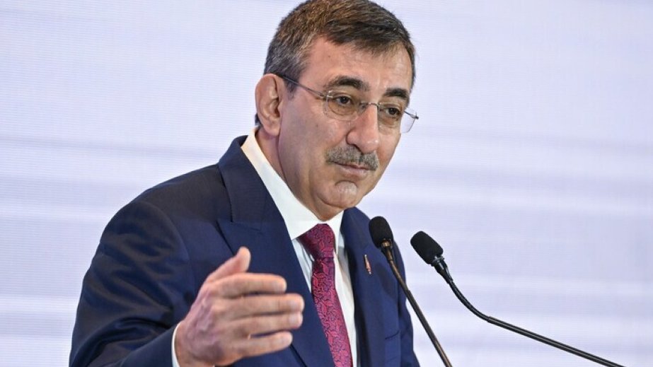 Türkiyənin vitse-prezidenti İslam ölkələrini daha sıx iqtisadi inteqrasiyaya çağırıb