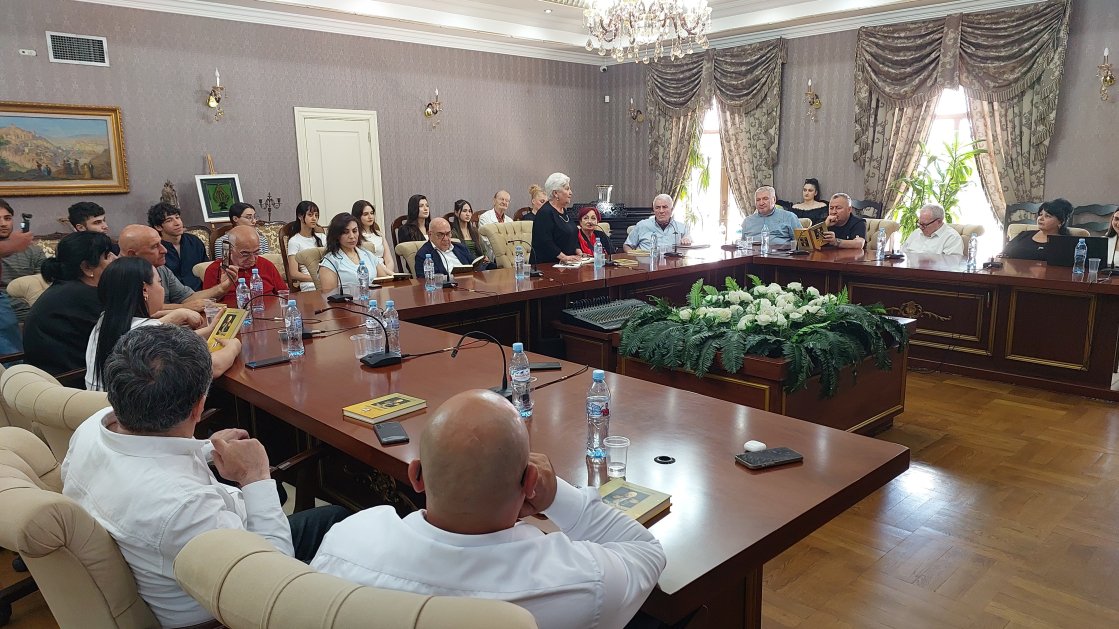 Tbilisidə M.F.Axundzadənin gürcü dilinə tərcümə edilmiş əsərlərinin və muzeyin yeni saytının təqdimatı olub