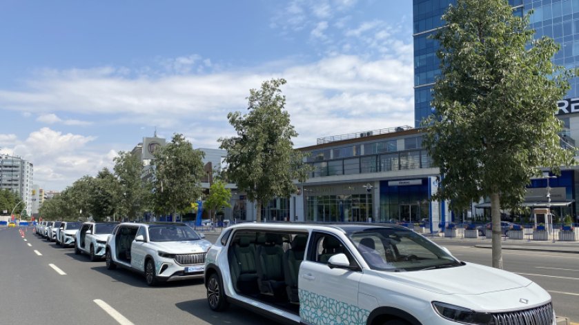 Ankarada NATO sammiti üçün TOGG elektromobilinin limuzin modeli hazırlanıb
