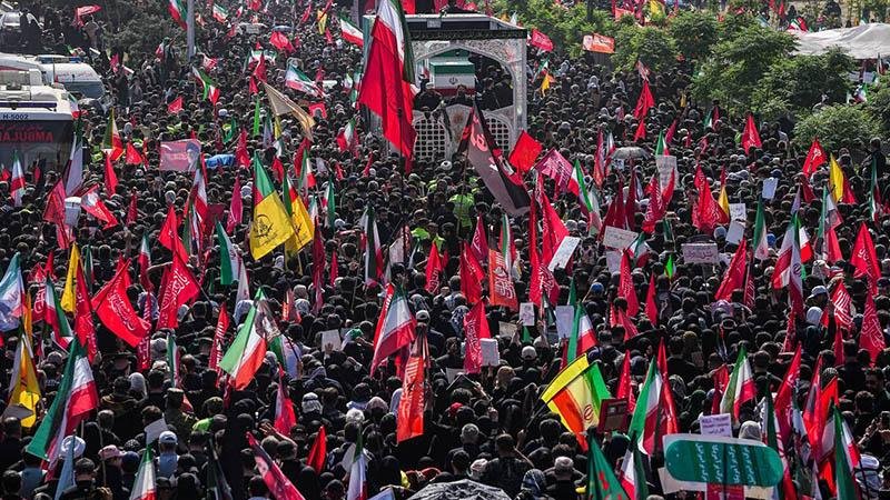 Hamaney için Kum kentinde cenaze töreni düzenlendi