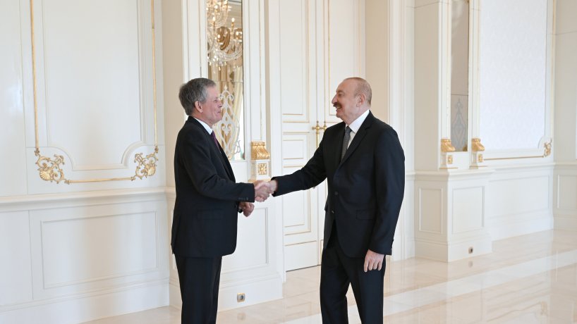 Prezident İlham Əliyev ABŞ Senatının Xarici Əlaqələr Komitəsinin üzvünü qəbul edib