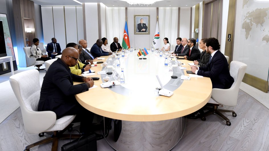 SOCAR president meets with Speaker of Zimbabwe’s National Assembly