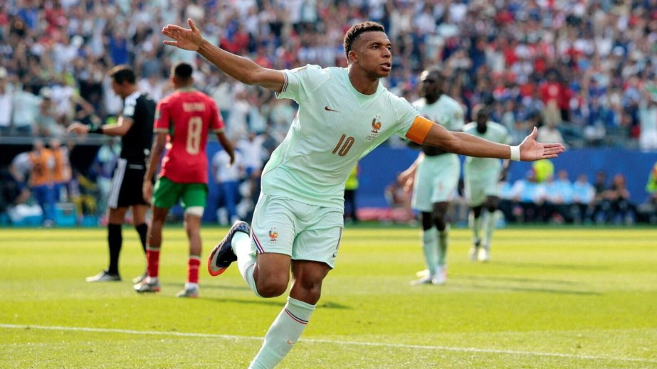 France beat Morocco to become first 2026 World Cup semifinalists