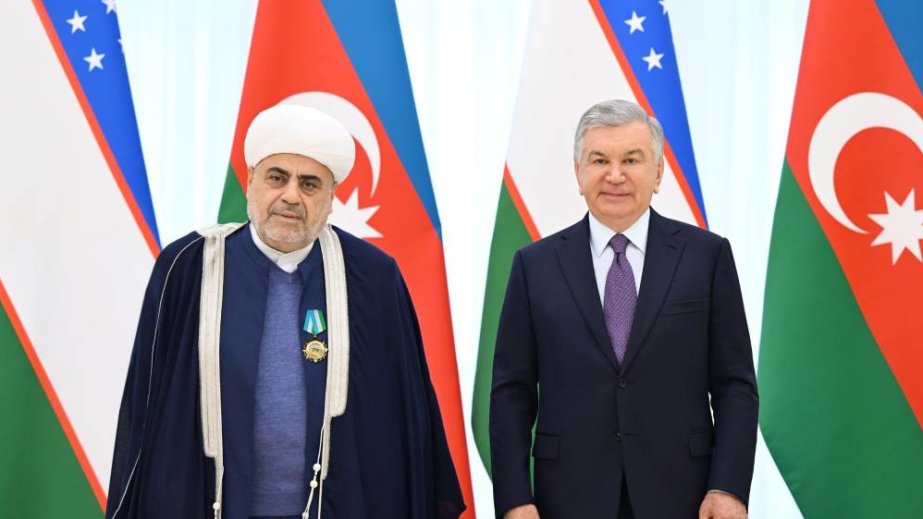 President of Uzbekistan awards Sheikhulislam Allahshukur Pashazade the Order of “El-Yurt Hurmati”