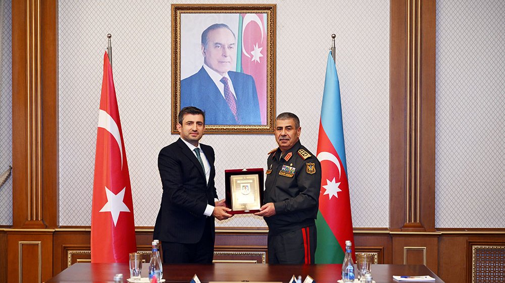 Zakir Həsənov Selçuk Bayraktarla görüşüb