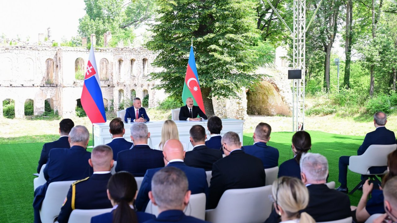 Prezident İlham Əliyev: Azərbaycan-Slovakiya siyasi əlaqələri çox yüksək səviyyədədir