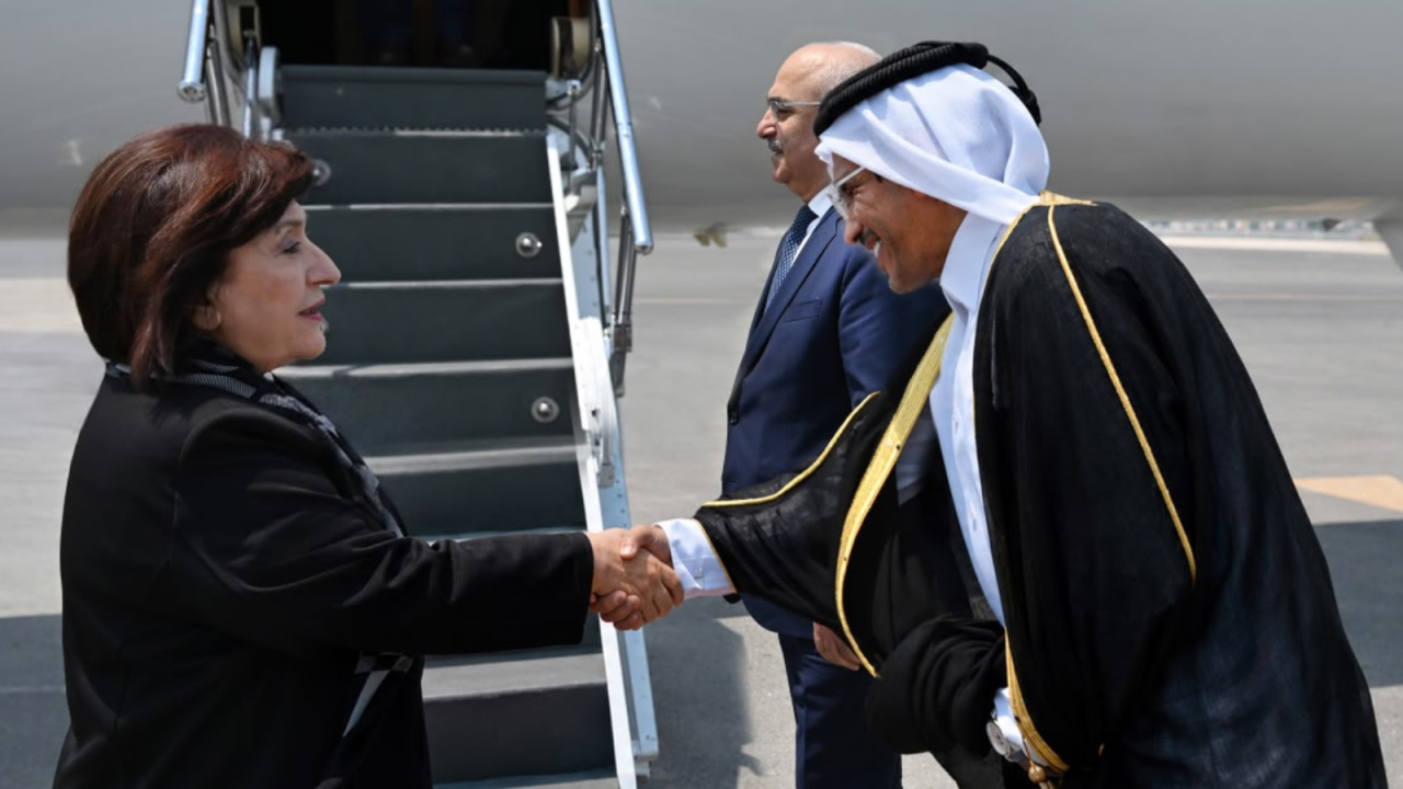 Milli Məclisin sədri Sahibə Qafarova Qətərə səfərə gedib