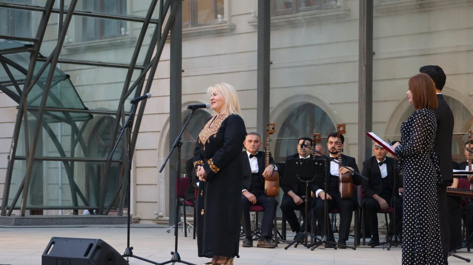 Gəncədə Azərbaycan və Özbəkistan ifaçılarının iştirakı ilə “Dostluq” konserti təşkil olunub