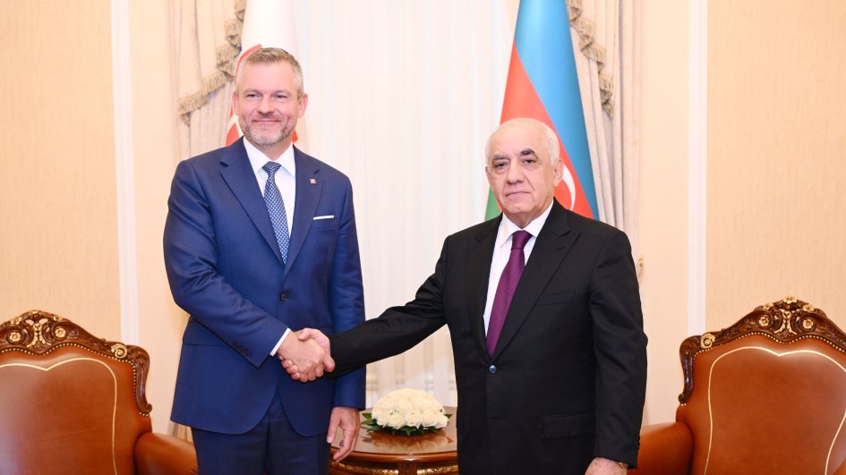 Baş nazir Əli Əsədov Slovakiya Prezidenti Peter Pelleqrini ilə görüşüb