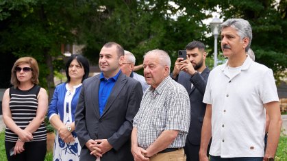 Şuşanın mərkəzində Günəş enerjisi ilə işləyən “Kitab dayanacağı” istifadəyə verilib
