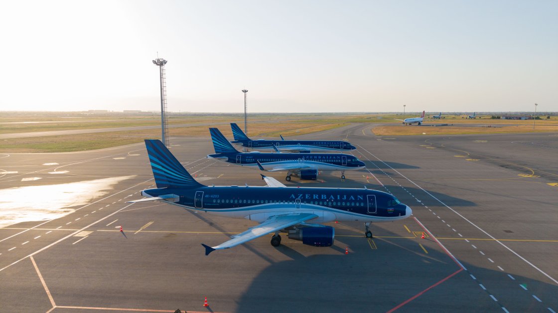 Azerbaijan Airlines adds fourth aircraft to its fleet this year