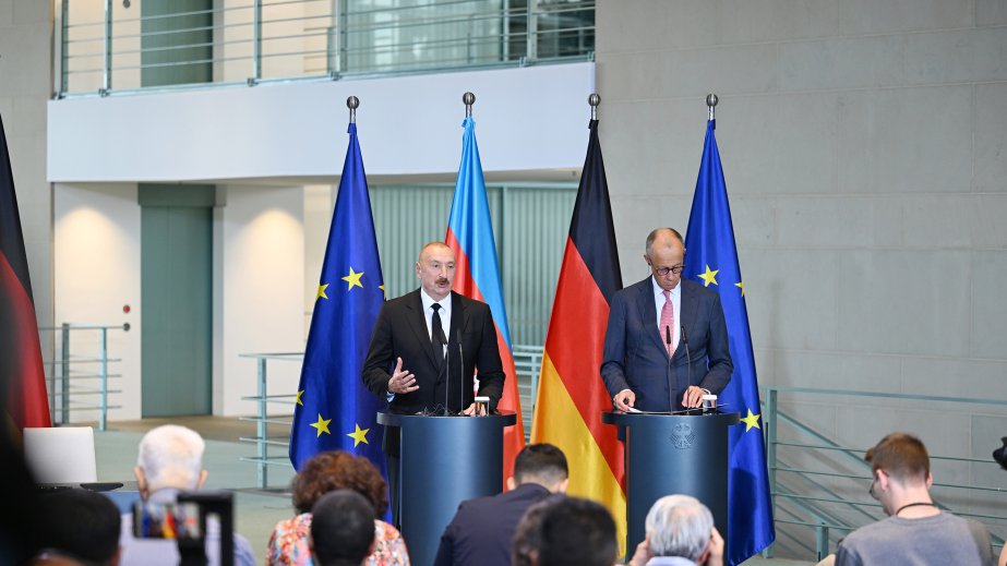 President Ilham Aliyev touches upon relations with the European Union at press conference
