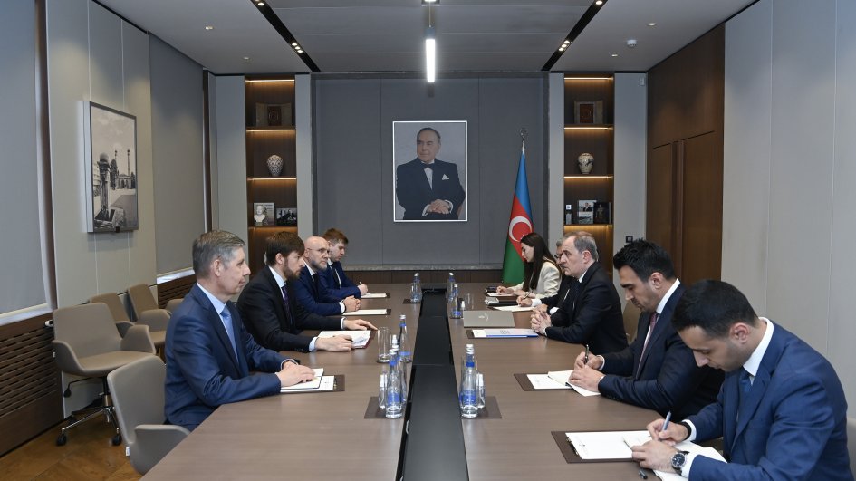 Ceyhun Bayramov Rusiya Prezidentinin köməkçisi ilə görüşüb