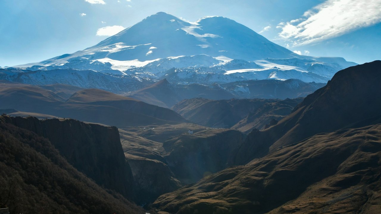 Elbrusda sağ qalan alpinist faciənin səbəbi kimi yanlış hava proqnozunu göstərib
