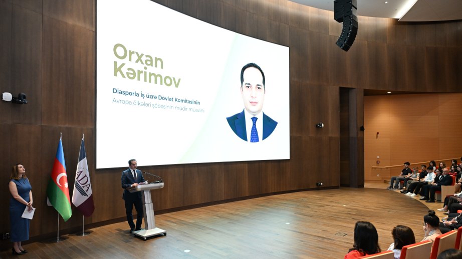 Dövlət Komitəsinin rəsmisi: Xaricdə təhsil alan gənclər Azərbaycan diasporunun əsasını təşkil edəcəklər