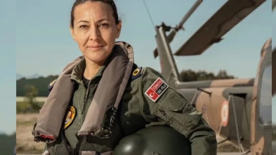 Özlem Karapınar becomes first female pasha of Turkish Air Force