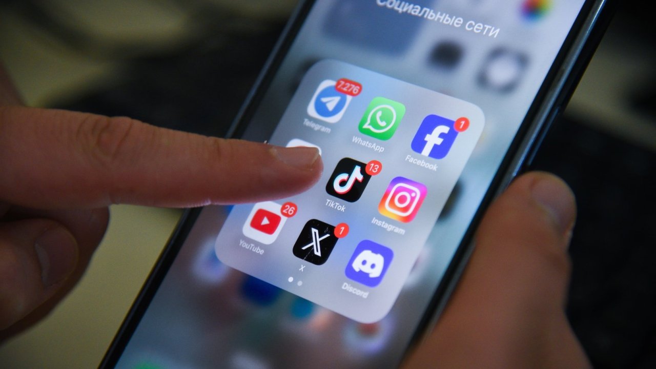 Azerbaijan establishes new fines for violating age restrictions on social networks