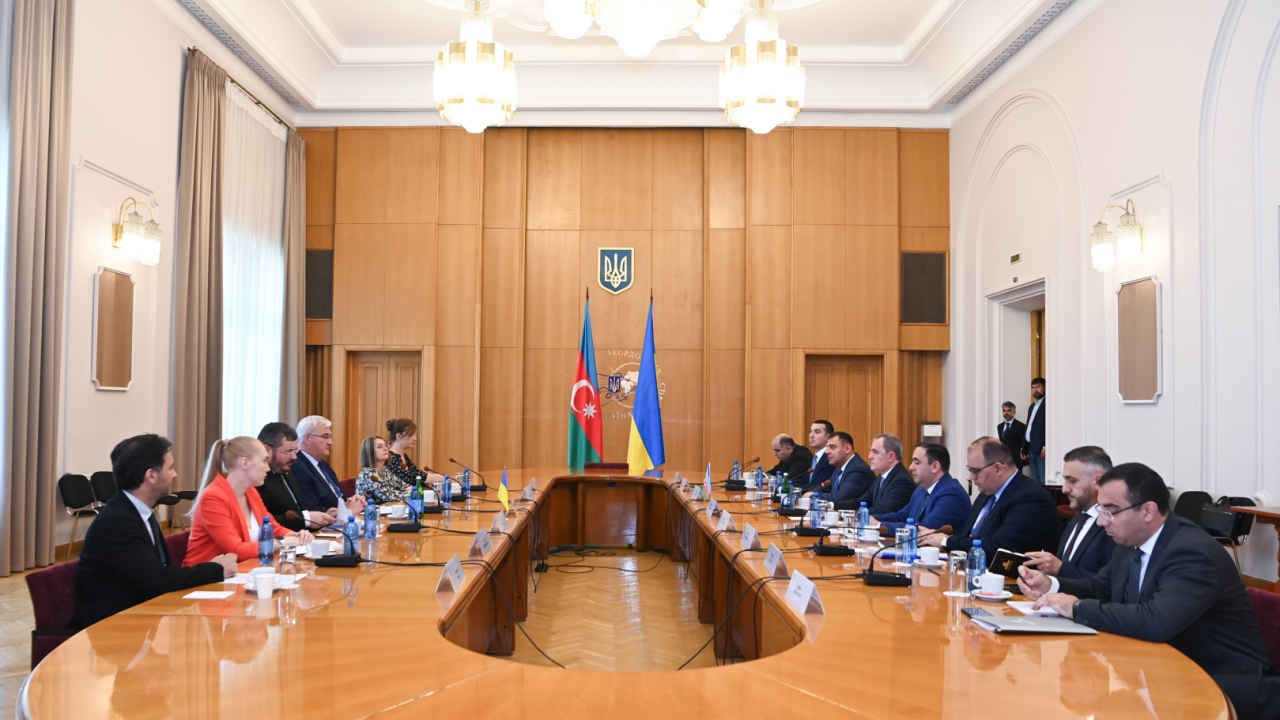 Azərbaycan və Ukrayna XİN başçıları ölkələrin strateji tərəfdaşlığını müzakirə ediblər (FOTO) (YENİLƏNİB)