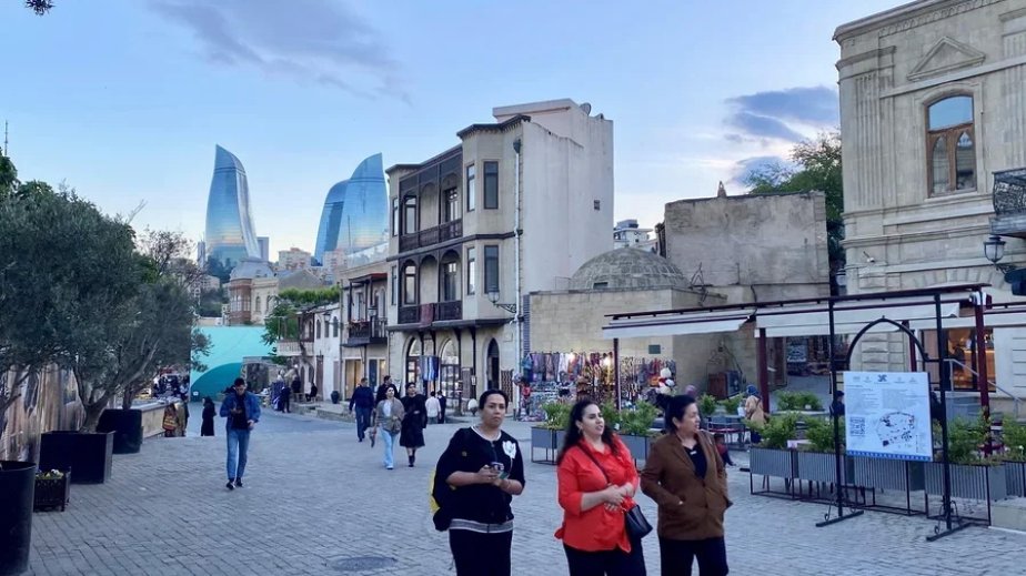 Azerbaijan among top five autumn travel destinations for Russians