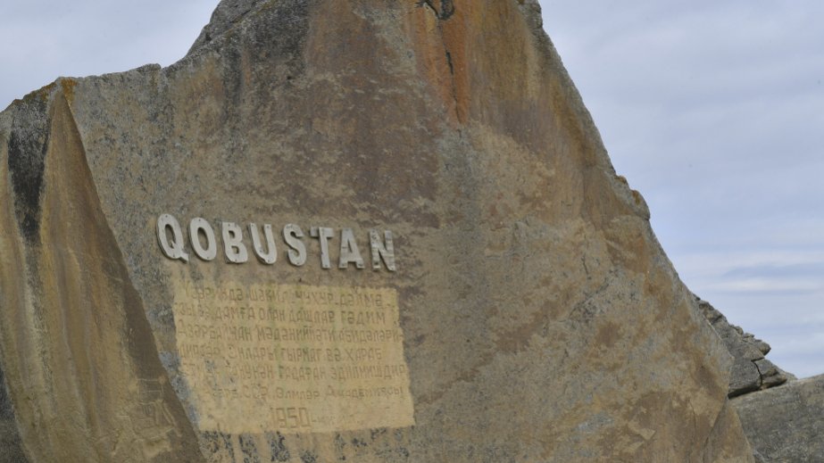 Son üç ayda Qobustan Qoruğunu 40 minə yaxın turist ziyarət edib