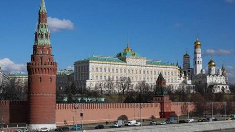 Kremlin: İngiltere, Ukrayna krizinin barış sürecini engellemek için düzenli adımlar atıyor