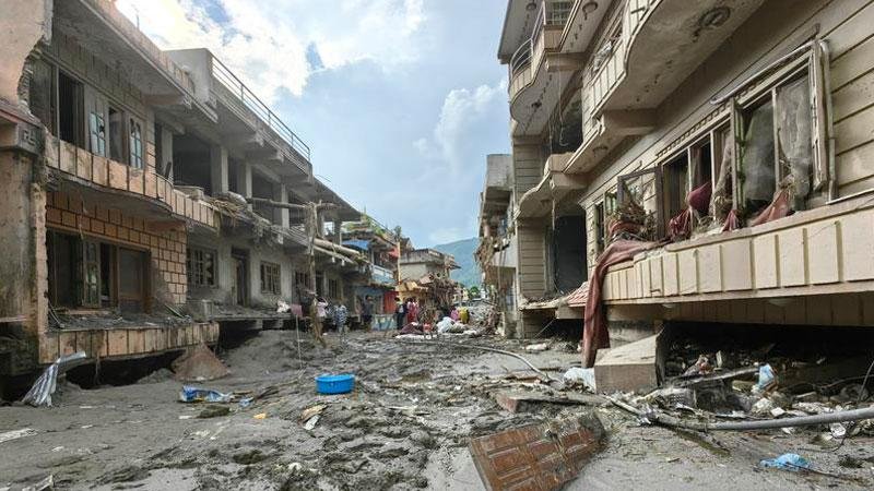 Death toll in Nepal flood rises to 804