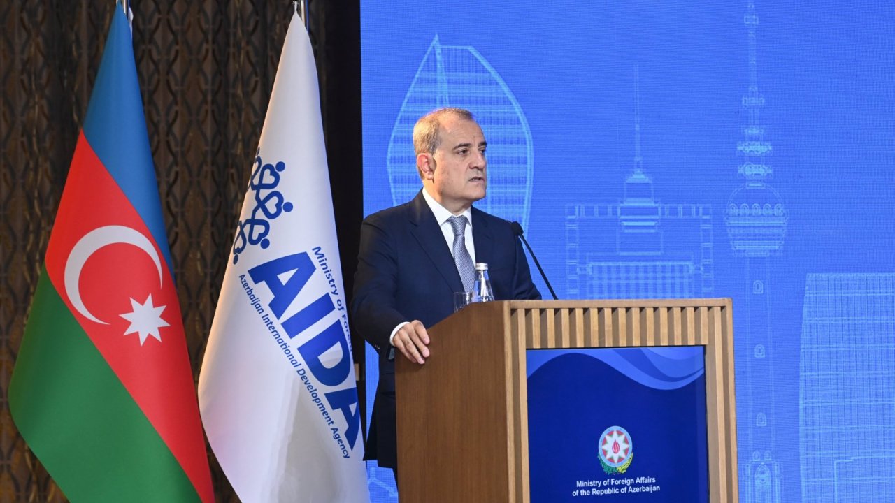 Azərbaycanın beynəlxalq yardımından 140-dan çox ölkə faydalanıb - Ceyhun Bayramov