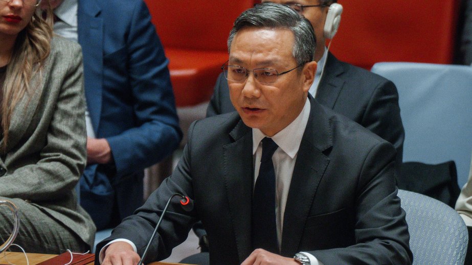 China calls for political settlement of Iranian nuclear issue