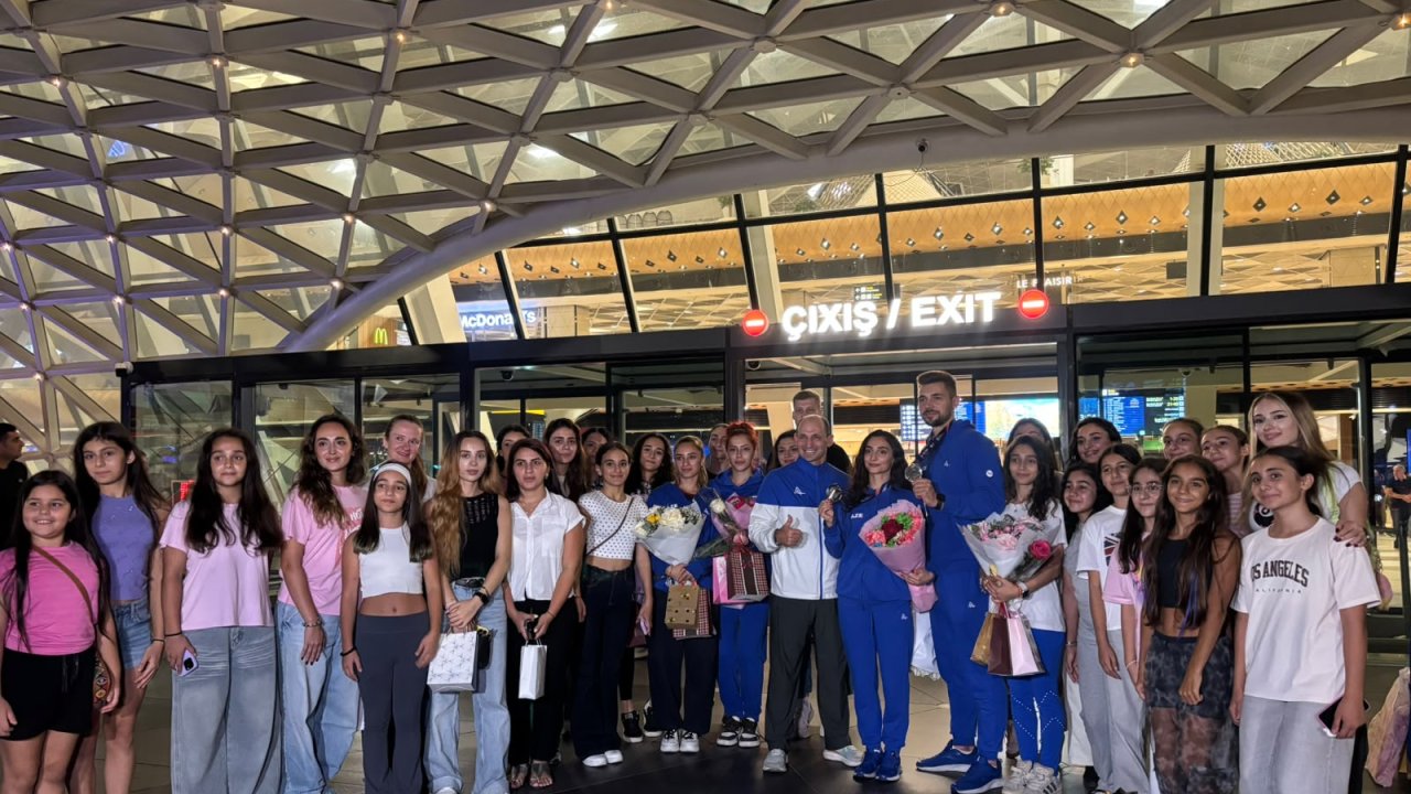 İspaniyada uğurlu nəticə qazanan Azərbaycan gimnastları Vətənə qayıdıblar
