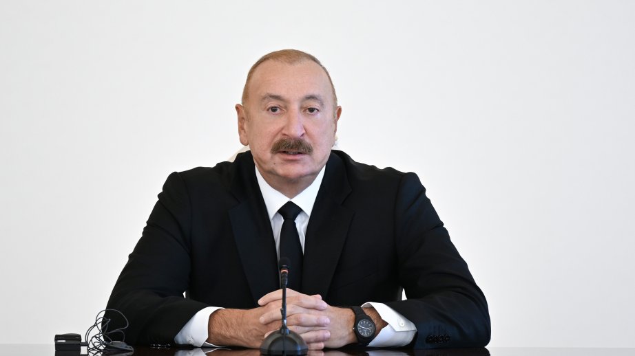 Prezident İlham Əliyev: Türk dünyası, Qafqaz, İslam aləmi bir yerdə olanda heç kim bizə bata bilməz