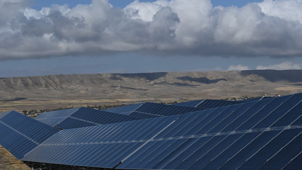 Bakıda GES və Batareya Enerji Saxlanc Sistemi tikiləcək